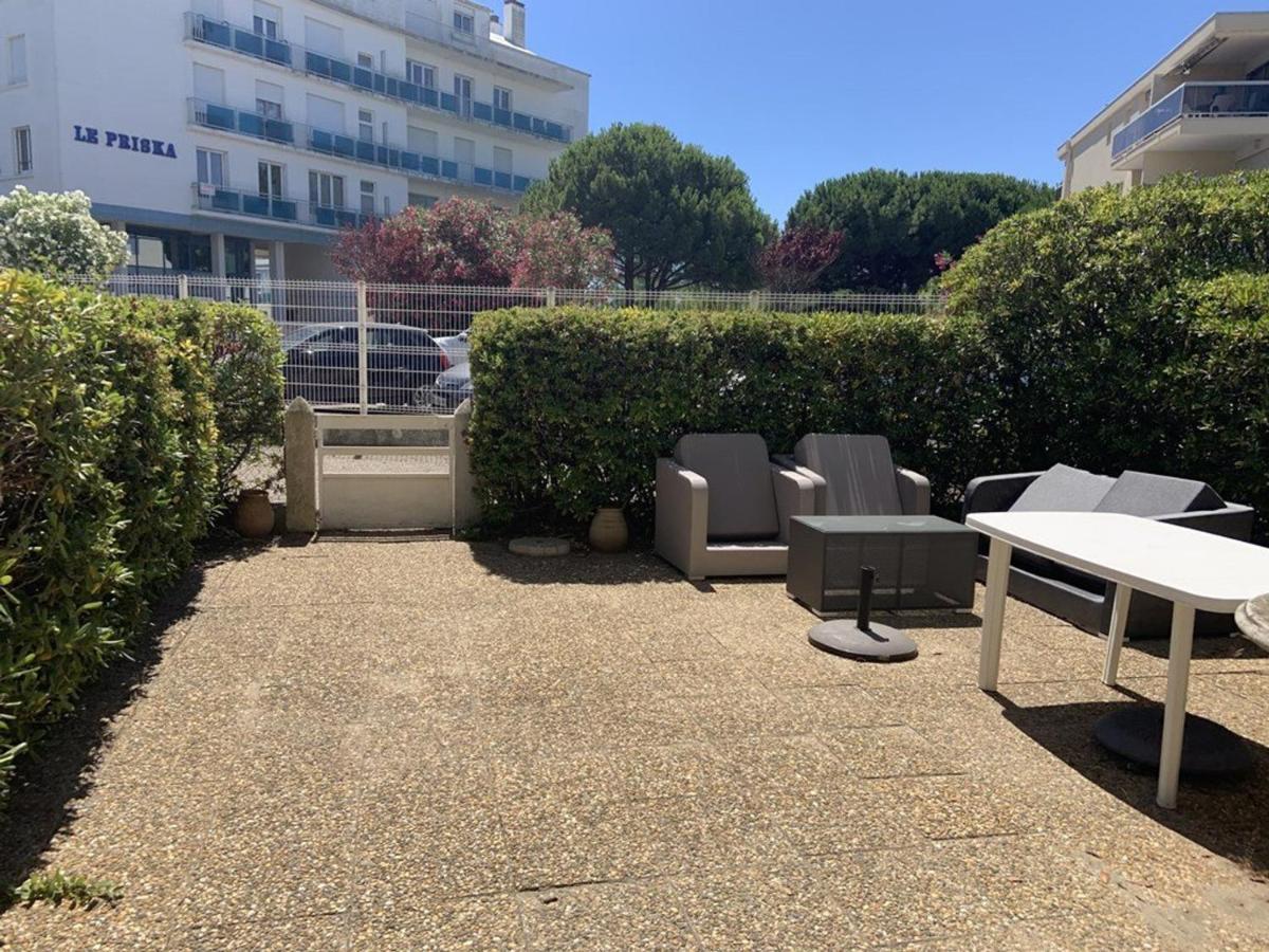 3 Pieces Climatise Avec Terrasse, Parking Prive, A 100M De La Plage, 7 Couchages - Fr-1-307-148 Le Grau-du-Roi Exterior foto